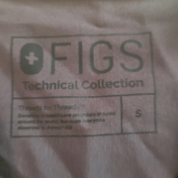 Figs Technical Collection Dark Gray Scrub Top in Size Small - Picture 3 of 7